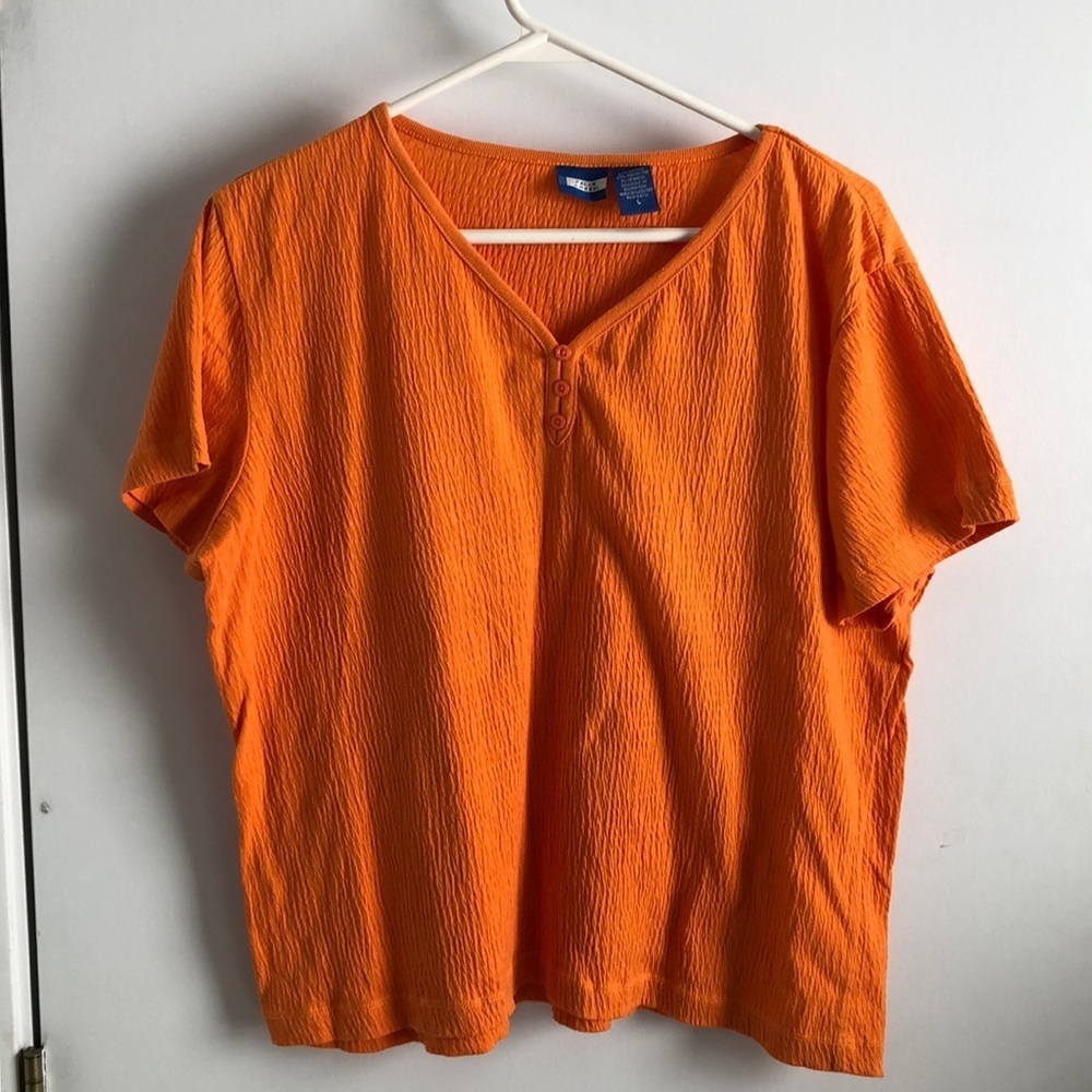 4/$12 Falls Creek Textured Tangerine Color Short Sleeve Top Large